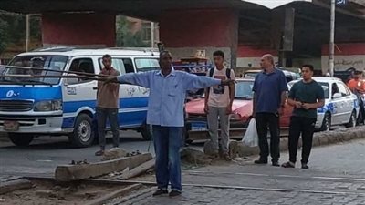 عم طارق برس: «ما فكرتش في نفسي».. بطل واقعة مزلقان بني سويف يكشف تفاصيل إنقاذه شابًا من الموت