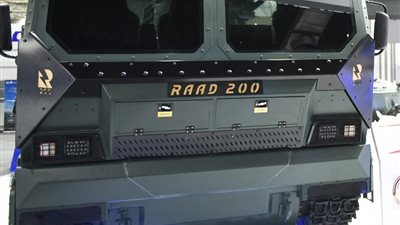 راجمة الصواريخ رعد 200 فخر الصناعة العسكرية المصرية (إنفوجراف)