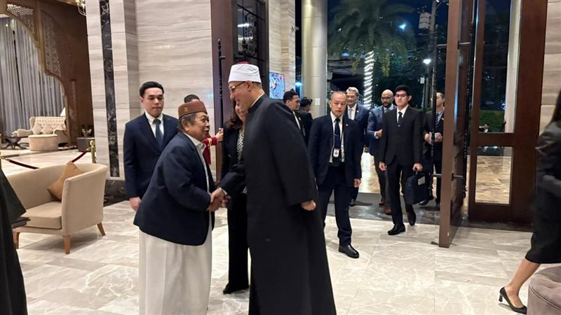 مفتي الجمهورية يصل