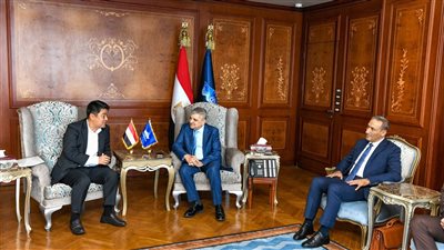 رئيس هيئة قناة السويس يبحث سبل التعاون مع النائب الأول لرئيس هيونداي كوربريشن