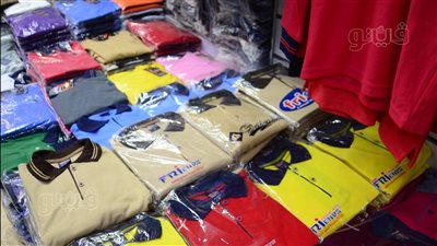 أسعار التيشرتات والبنطلونات المدرسية في العتبة 2025 - 2026 (فيديو وصور)