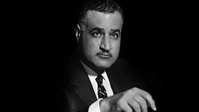 تصرفات عبد الناصر قادته للهاوية، علياء المهدي تعلق على تصريحات عمرو موسى 