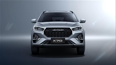 تعرف على مواصفات أحدث سيارة من جيتور X70 العائلية 