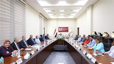 جامعة المنصورة الجديدة تصدر حزمة قرارات استراتيجية في التوظيف والتدريب والامتحانات والأنشطة 