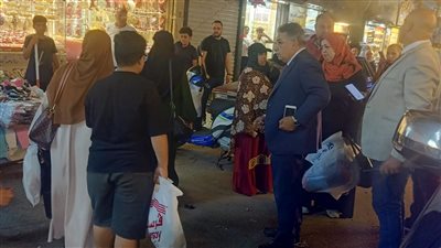 خلال جولته المسائية، محافظ الدقهلية يوجه برفع كافة الإشغالات بشارع الجلاء في المنصورة