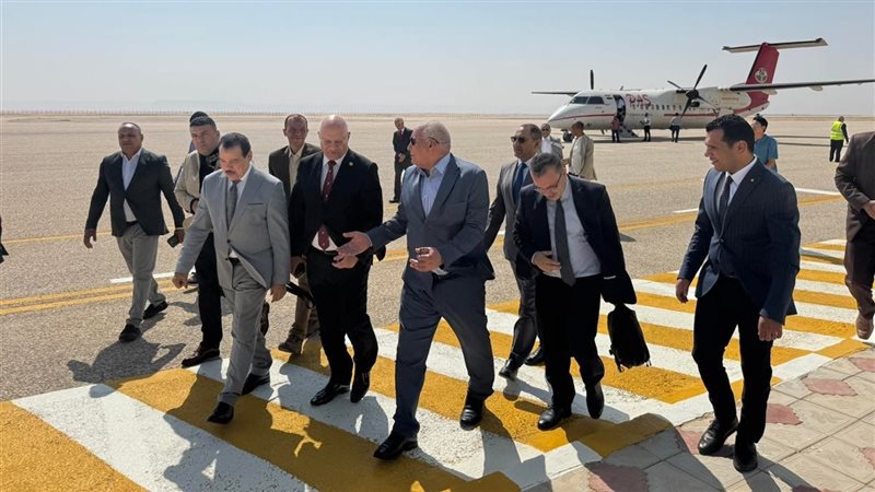 لجنة فنية من الأعلى