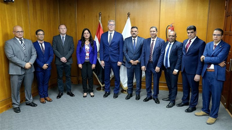 البترول، فيتو 