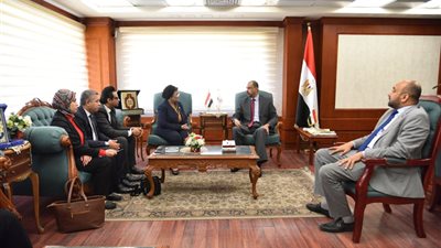 الصحة: زيادة الولادات القيصرية تُكلف موازنة الدولة عشرات المليارات 