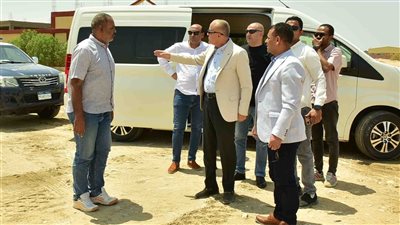 محافظ الأقصر يوجه بتمهيد الطرق الداخلية بالمنطقة الصناعية