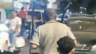 احتجاز 4 متهمين بسبب الاعتداء على مسن وفتح أبواب السيارات بالأميرية