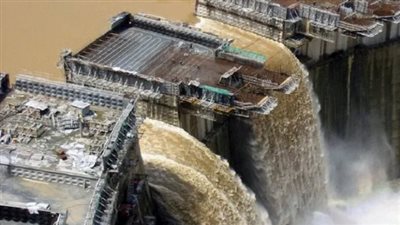 إثيوبيا تفتح بوابات سد النهضة، وشراقي يكشف تأثير قلة الأمطار على حصة مصر