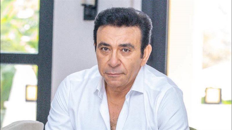 عاطف كامل 