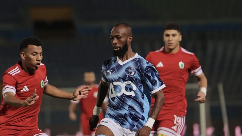 بيراميدز. فيتو