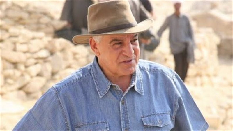 زاهي حواس يحسم الجدل،