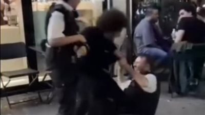 ثورة ضد المخابرات البريطانية بعد القبض على أحمد عبد القادر، ونشطاء يلمحون إلى لغز الـ 5 فلاشات وأنس حبيب