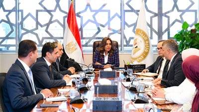 البيئة تستعرض آخر مستجدات ما تم تنفيذه بمشروع شرم الشيخ خضراء 