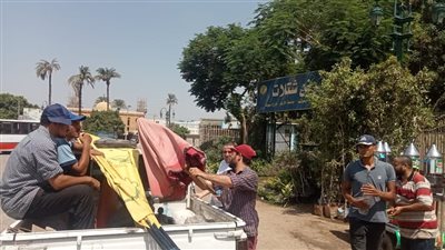 حملة مكبرة لإزالة إشغالات الباعة الجائلين بحي الوليدية شرق أسيوط