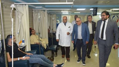 رئيس هيئة التأمين الصحي يتفقد المجمع الطبي بطنطا