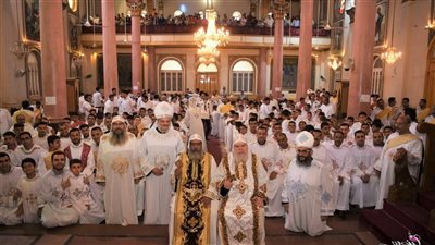 الأنبا باخوم يرسم 440 شماسا للخدمة في كنائس إيبارشية سوهاج