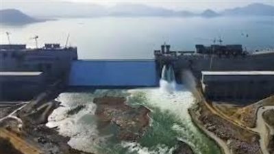 كشفتها الأقمار الصناعية، إثيوبيا تشغل بوابتين فقط بسد النهضة لساعات، ومياه التوربينات محملة بالطمي 