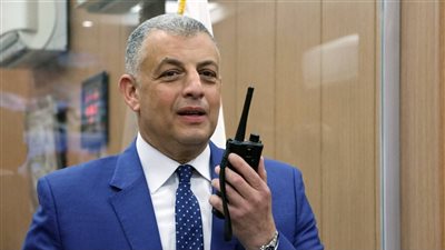 محافظ الإسماعيلية يتابع فتح المقرات الانتخابية بجولة إعادة الشيوخ 