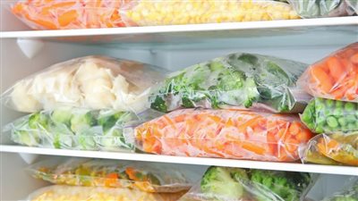 مع نهاية آخر شهور الصيف، نصائح وأفكار لتخزين وتفريز الخضراوات والفواكه