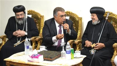 محافظ الدقهلية يشارك الإخوة الأقباط الاحتفال بعيد تدشين دير مار جرجس بميت دمسيس (صور)