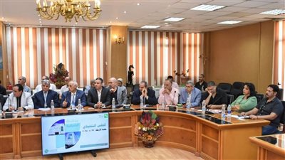 تنفيذي الشرقية يبحث الاستعدادات للاحتفال بالعيد القومي للمحافظة 