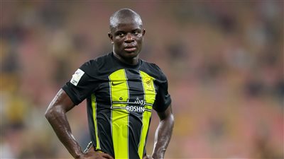 النصر السعودي يبدي اهتماما بالتعاقد مع كانتي أو كيسيه 