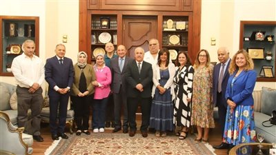 الوطنية للصحافة تبحث تطوير الإصدارات الأجنبية