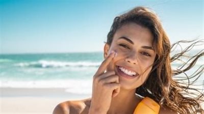 نصائح مهمة للعناية بالبشرة بعد العودة من المصيف 