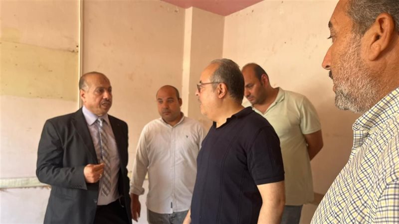 مسؤولو الإسكان
