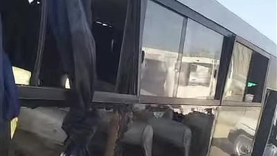 انقلاب أتوبيس شركة بالطريق الدولي في الإسكندرية وإصابات طفيفة في صفوف العمال