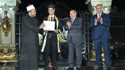 محافظ بورسعيد يكرم أوائل الثانوية العامة والأزهرية والتعليم الفني والفائزين بالجوائز الدولية (صور)