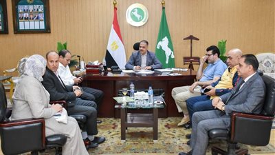 محافظ الشرقية يبحث مع نواب البرلمان مشكلات دوائرهم 