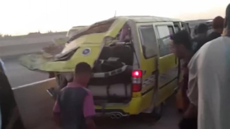 حادث انقلاب ميكروباص