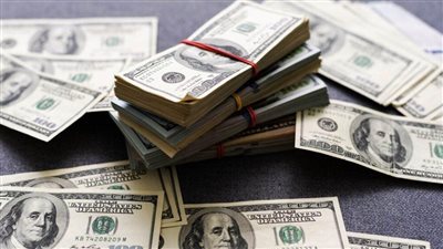  سعر الدولار أمام الجنيه في البنوك المصرية بختام تعاملات اليوم الأحد