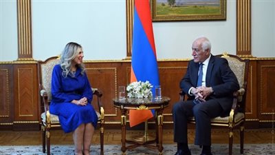 رئيس أرمينيا يستقبل سفيرة مصر في يريفان 