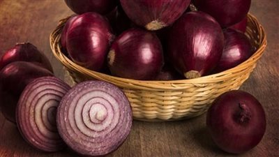 فوائد البصل، يقوي المناعة ويخفف التهابات المفاصل والروماتيزم 