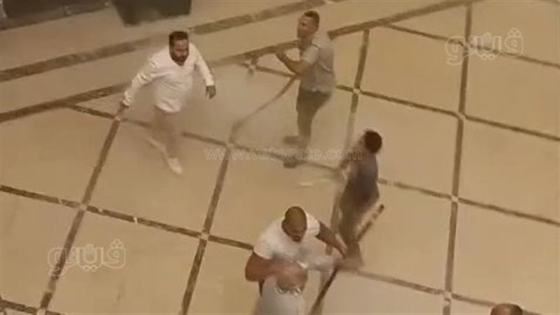  مشاجرة، فيتو