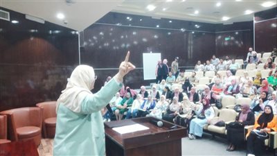 جامعة القناة تنظم ندوة حول استخدام لغة الإشارة (صور) 