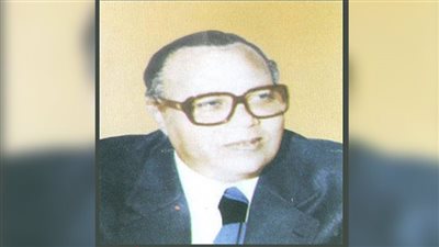 محمد كامل ليلة، قصة رئيس مجلس الشعب الذي منع التصفيق تحت القبة ونعته صحف أجنبية