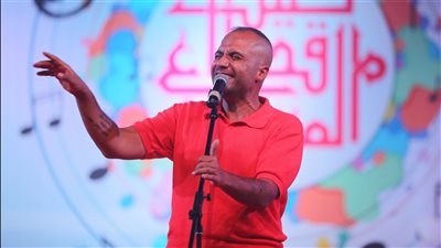 علي الألفي يحيي الليلة الثانية لـ صيف قطاع المسرح بالهناجر (صور)