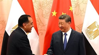 الرئيس الصيني يستقبل مدبولي بقصر الضيافة في مدينة تيانجين