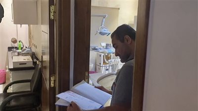 العلاج الحر يكثف حملاته بالمرور على 177 منشأة ويصدر تراخيص لـ 15 معملا بالدقهلية 