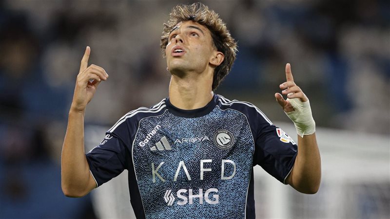 جواو فيليكس، فيتو
