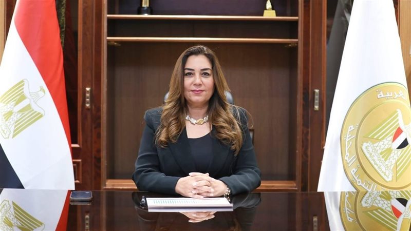 الدكتورة منال عوض