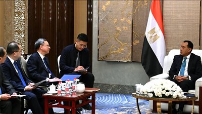 مدبولي يلتقي رئيس شركة هندسة الطاقة الصينية لبحث التعاون في مجالات تحلية المياه 