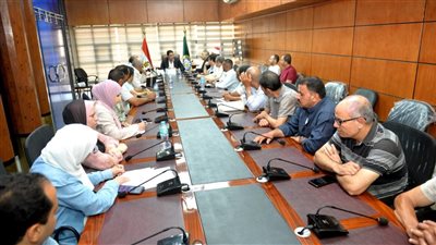 نائب محافظ الدقهلية يتابع مدى التزام المزارعين بعدم حرق قش الأرز