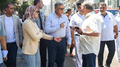 محافظ الإسكندرية يتفقد مشروع توسعة طريق الحرية 